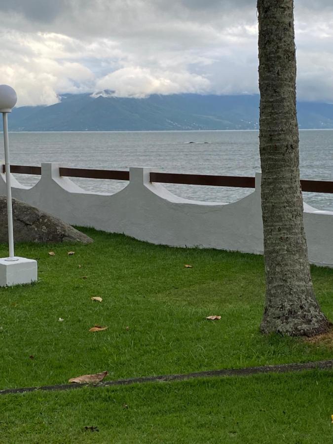 Apartamento Pe Na Areia Caraguatatuba Exterior photo